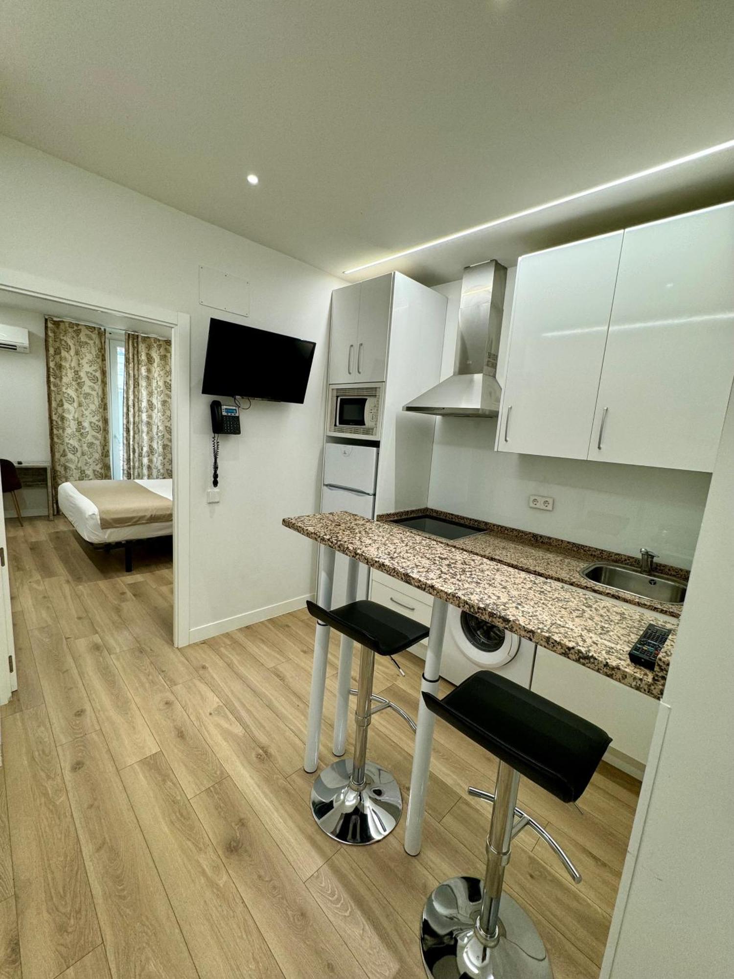 Apartamentos Apolo Madryt Zewnętrze zdjęcie