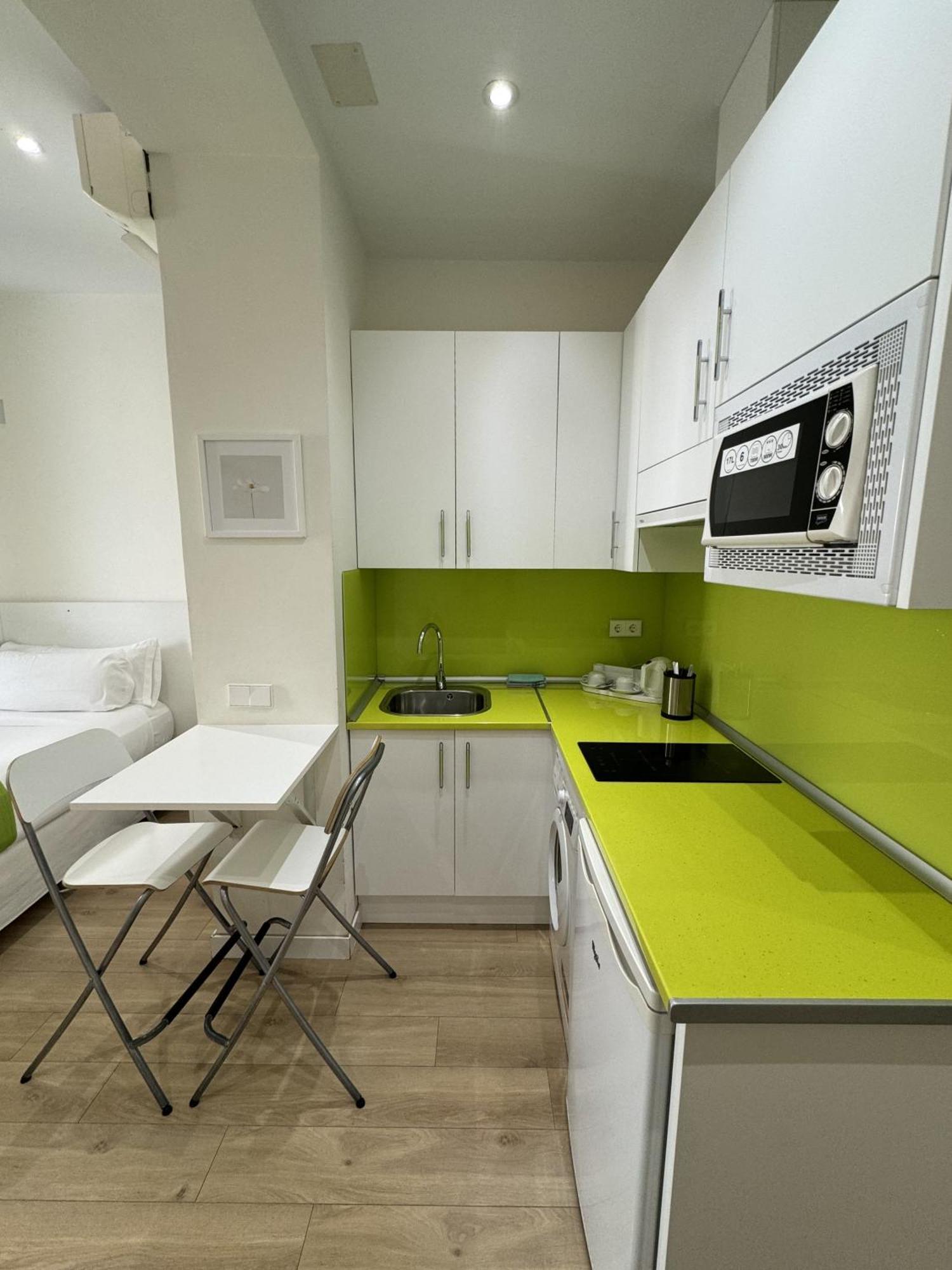 Apartamentos Apolo Madryt Zewnętrze zdjęcie
