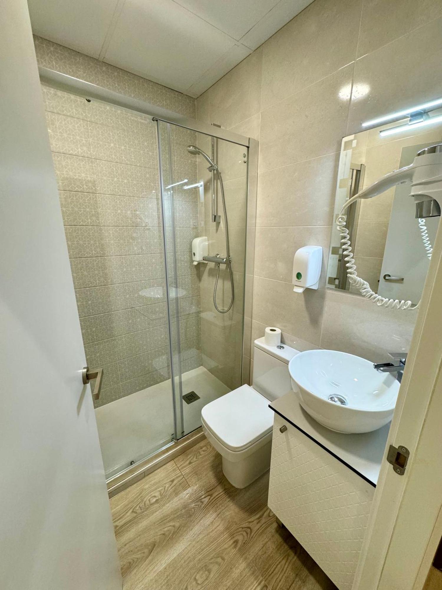 Apartamentos Apolo Madryt Zewnętrze zdjęcie