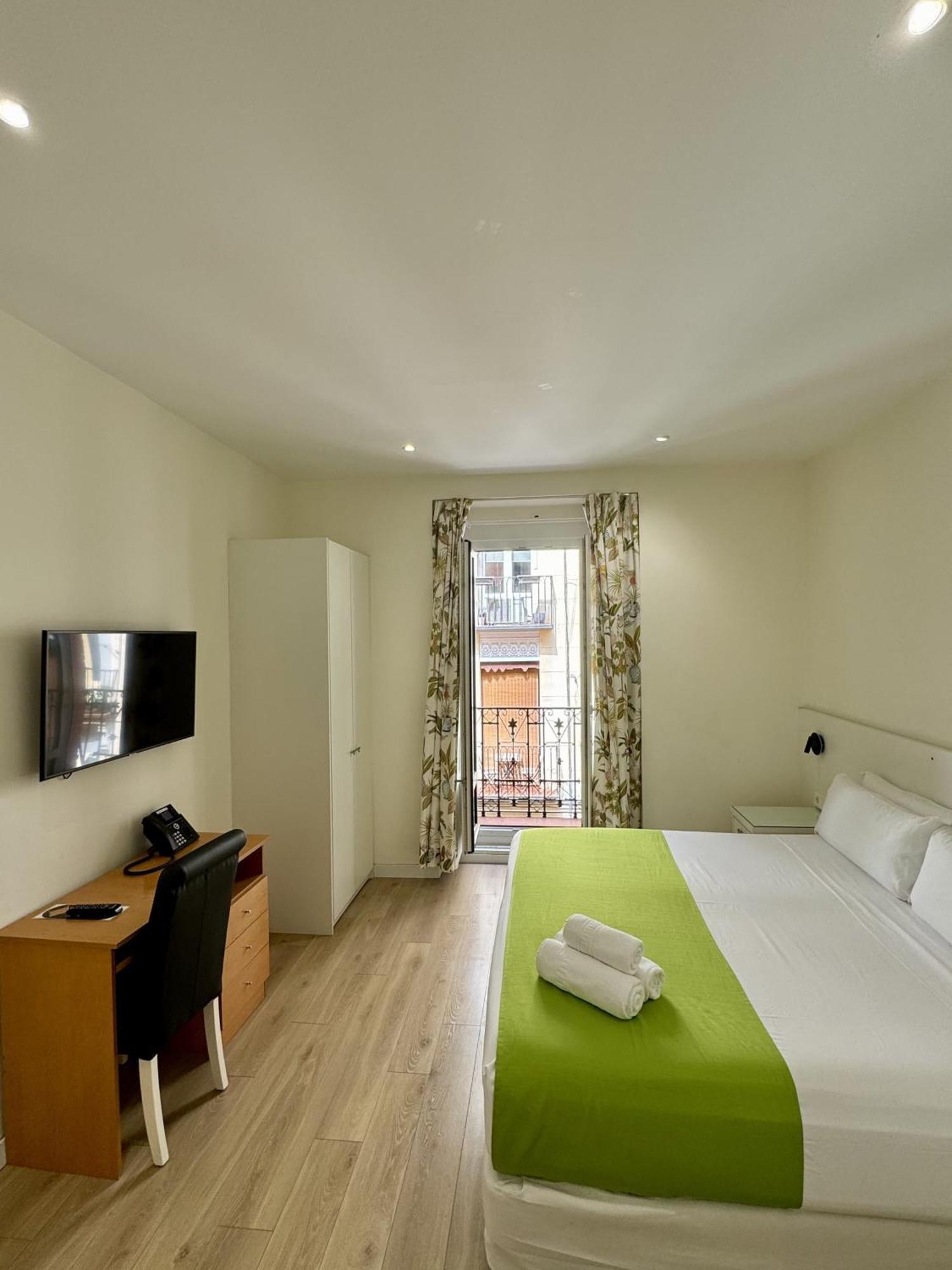 Apartamentos Apolo Madryt Zewnętrze zdjęcie