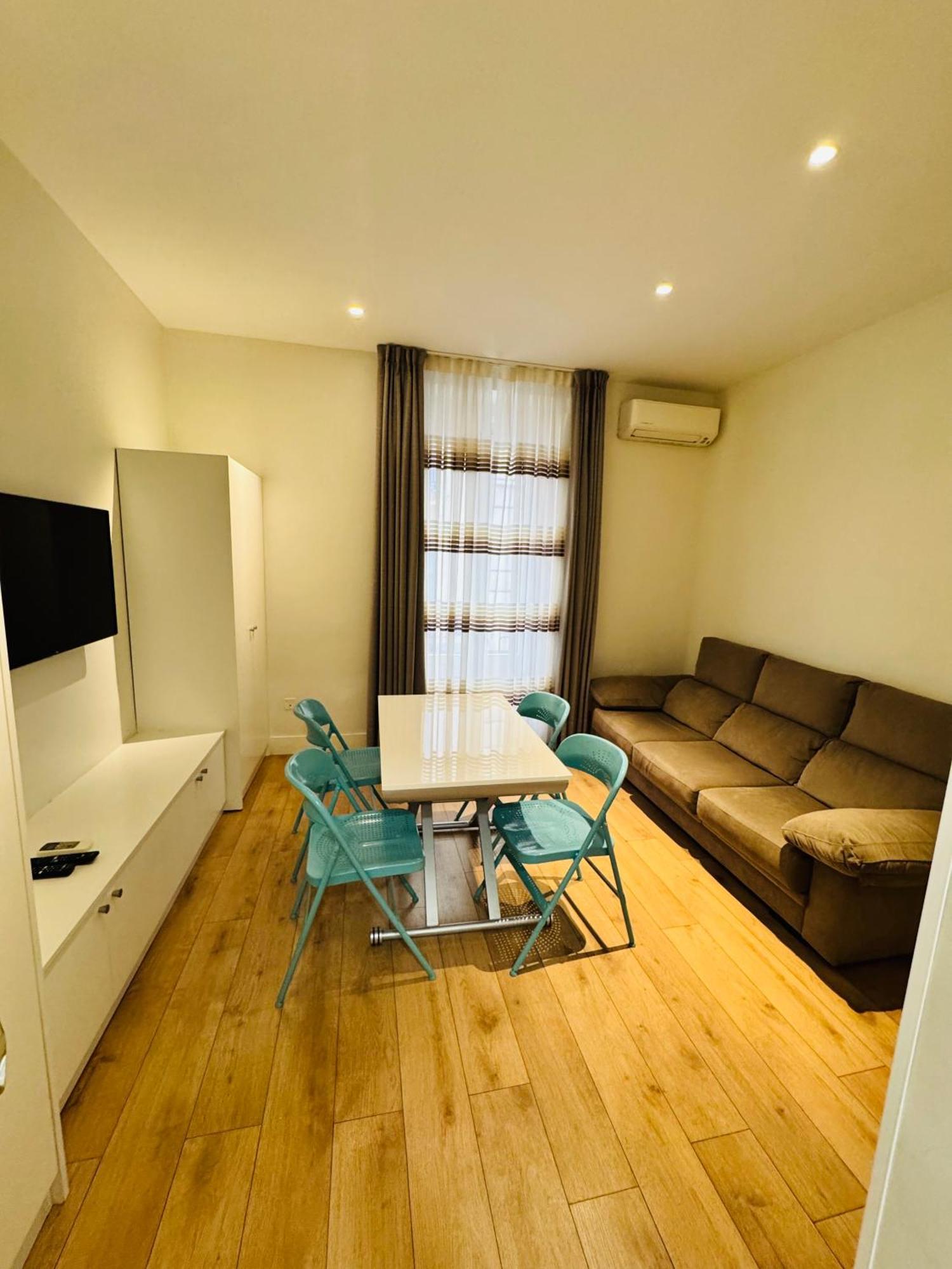 Apartamentos Apolo Madryt Zewnętrze zdjęcie