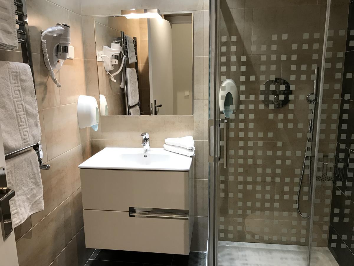 Apartamentos Apolo Madryt Zewnętrze zdjęcie